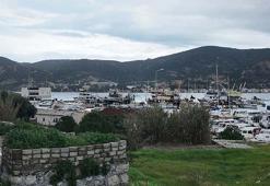 İzmir'de göçmen botu battı; 3 ölü