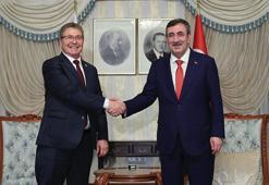 Cumhurbaşkanı Yardımcısı Yılmaz, KKTC Başbakanı Üstel ile bir araya geldi