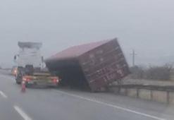 Kayseri’de kuvvetli rüzgar etkili oldu