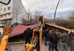 Ordu’nun yüksek kesimlerinde fırtına; 11 evin çatısı uçtu
