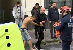 Küçükçekmece'de polis gelince kendini eve kilitledi; kapı kırılarak gözaltına alındı