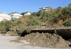 Alanya'da toprak kayması kamerada
