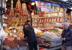 Mısır Çarşısı'nda Ramazan öncesi alışveriş yoğunluğu