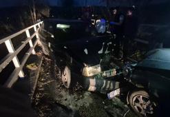 Bursa'da iki otomobil kafa kafaya çarpıştı: 3 yaralı