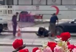 Diyarbakır'da 3 kişinin yaralandığı silahlı kavga kamerada