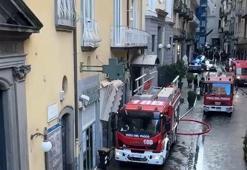 İtalya'da yangın: Tarihi tiyatro hasar gördü