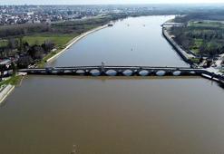 Edirne’de Meriç Nehri’nde debi arttı, ‘sarı alarm’ verildi