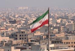 İran, Hürmüz Boğazı'nın bir kısmını güvenlik gerekçesiyle birkaç saat kapatacak