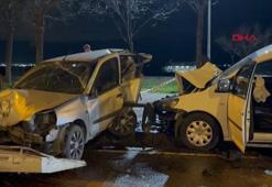 Kartal'da hafif ticari araç park halindeki otomobile çarptı: 4 yaralı