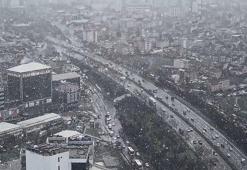 İstanbul'da etkili olan kar yağışı havadan görüntülendi