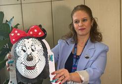 Radyoterapi gören çocuklara 'çizgi film kahramanlı' maske