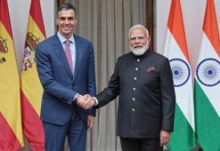 Hindistan Başbakanı Modi ile İspanya Başbakanı Sanchez bir araya geldi