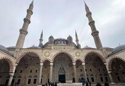 Selimiye Camisi restorasyonun ardından 4 yıl sonra ibadete açıldı, cemaatle ilk namaz kılındı