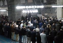 Diyarbakır'da ramazan ayının ilk teravih namazı kılındı