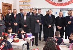 Bakan Tekin, Erzurum'da 12 derslikli okulun açılışını yaptı