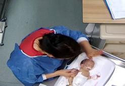 5 günlük bebeği darbeden hemşire: Bir anlık refleksle oldu