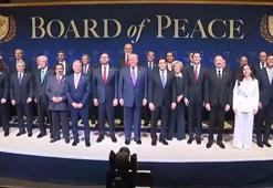 Gazze Barış Kurulu üyeleri aile fotoğrafı çektirdi