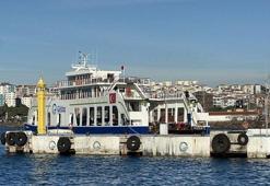 Bozcaada ve Gökçeada'da feribot seferlerine 'fırtına' engeli