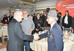 İzmir’de Vali Elban ilk iftarı şehit yakınları ve gazilerle yaptı