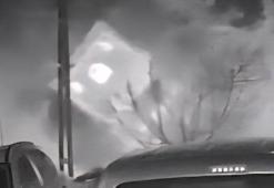 Kamyonun şarampole devrildiği kaza kamerada; 1 yaralı