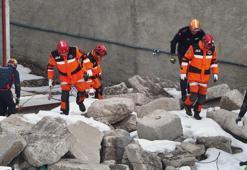 Erzurum'da 23 kurumun katılımı ile tatbikat; kış şartlarında çöken çatı enkazındaki yaralılar kurtarıldı
