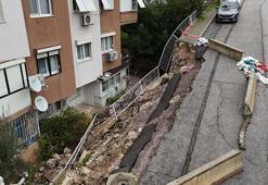 Buca'da istinat duvarı çöktü; apartman sakinleri çözüm bekliyor