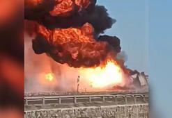 Şanlıurfa'da devrilen yakıt yüklü TIR yandı; 1 yaralı