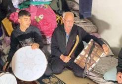 Gaziantep'ten Avcılar'a gelip 43 yıldır ramazan davulu çalıyor; geleneği torunu sürdürüyor