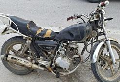 Sahte plakalı motosikletin ehliyetsiz sürücüsüne 110 bin lira ceza