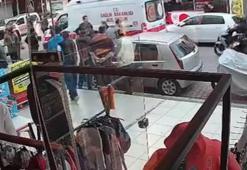 Mersin'de 2 grup arasında bıçaklı kavga kamerada