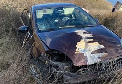 Yoldan çıkan otomobil tarlaya savruldu: 3 yaralı