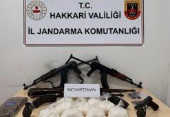Hakkari'de 5 kilo metamfetamin ile silah ve mühimmat ele geçirildi