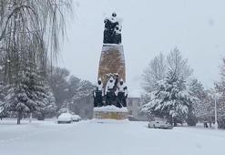 Erzincan’da kardan 524 köy yolu kapandı