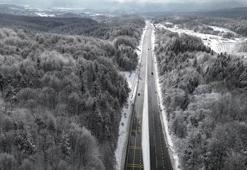 Karla kaplı Bolu Dağı dron ile görüntülendi