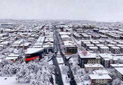 Erzincan'da kar kalınlığı 30 santimetreye ulaştı