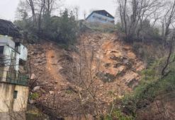 Zonguldak'ta heyelan; 3 ev etkilendi