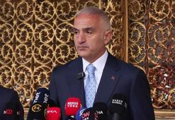 Bakan Ersoy, Ayasofya ve Sultanahmet Camilerindeki çalışmaları inceledi