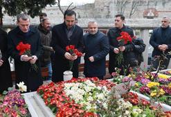 AK Parti İstanbul İl Başkanlığı, Necmettin Erbakan'ı kabri başında andı