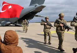 Almanya'da tatbikata katılan Mehmetçiklere duygulu karşılama