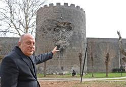 Diyarbakır tarihi surlarında ayakta kalan 98 burçtan Tek Kapı için restorasyon çağrısı
