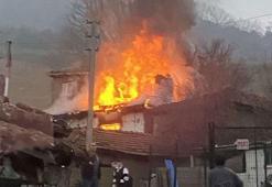 Evlerinde yangın çıkan çift öldü