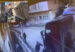 Kağıthane'de yokuştan kayan kamyonu durdurmak istedi 5 metreden düşerek öldü; o anlar kamerada