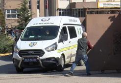 Çekmeköy'de lise öğrencisinin bıçakladığı öğretmen öldü