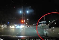 Otomobiliyle başka bir araca çarpıp kaçtı; o anlar kamerada