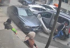 Sultangazi'de yol verme tartışması; hafif ticari aracın çarptığı otomobildeki 5 kişi kaçtı