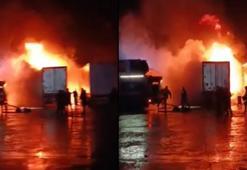 Park halindeki 2 TIR alev alev yandı