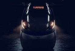 Türkiye'nin ürettiği ilk hızlı tren, raylara iniyor