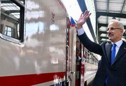 Bakan Uraloğlu: Turistik Doğu Ekspresi, 2025-2026 sezonunda 10 bin yolcuya hizmet verdi