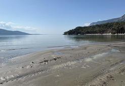 Akyaka'da deniz çekildi; Köyceğiz Gölü de normale döndü