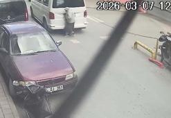 Fatih'te yaya geçidindeki kadın sürücüsü geri manevra yapan minibüsün altında kaldı